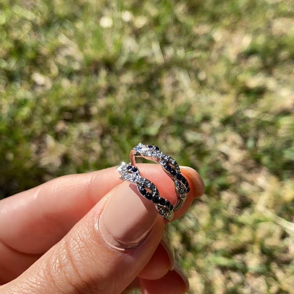 NEW 925 Sterling silver Small hoops Earrings - Picture 4 of 5